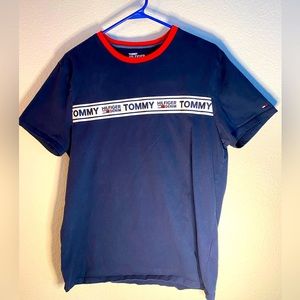 Medium Tommy Tshirt